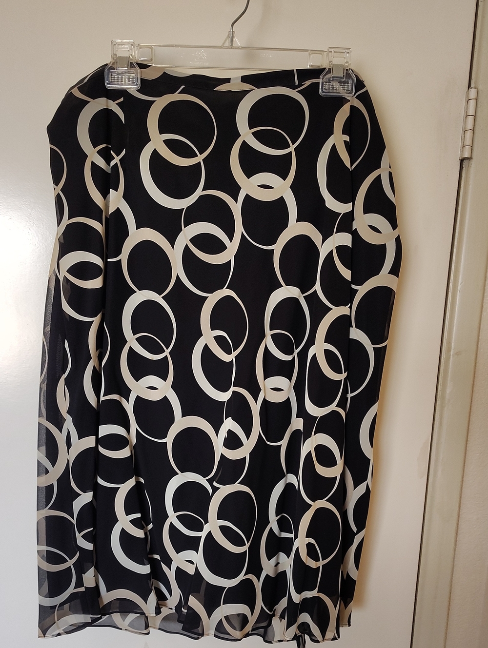 Black & Cream Circle-Print A-Line Skirt by